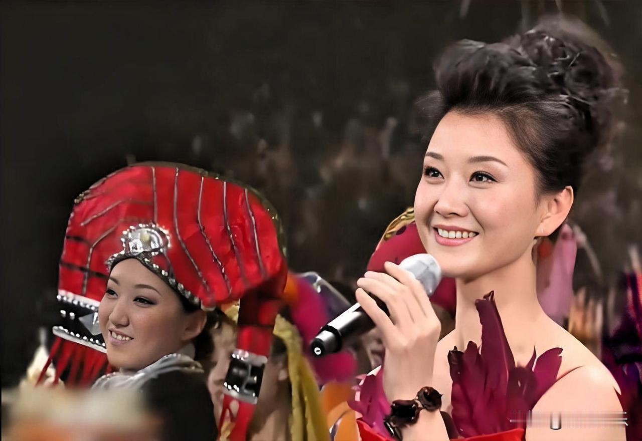 2026年以来，宋祖儿多次公开亮相时身形极度纤瘦，引发了广泛关注与热议。
 
4