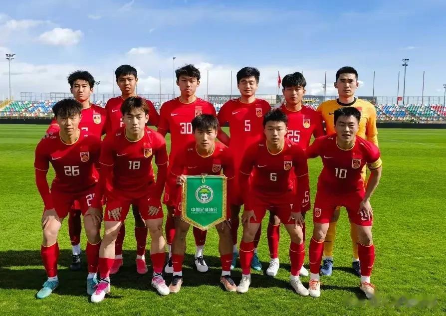 连输两场！少输一球！U22国奥队主帅成耀东，对国奥队的表现感到满意[擦汗]

北