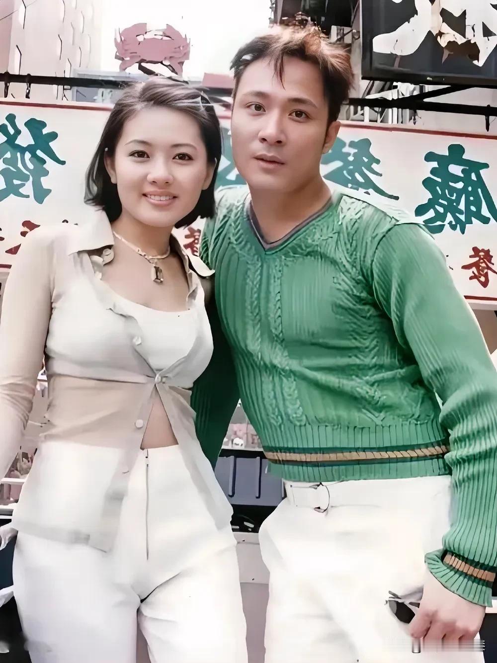 吴镇宇一直都是那种痞帅痞帅的，而且年纪越大越痞帅！
李丽珍年轻的时候真的漂亮，只