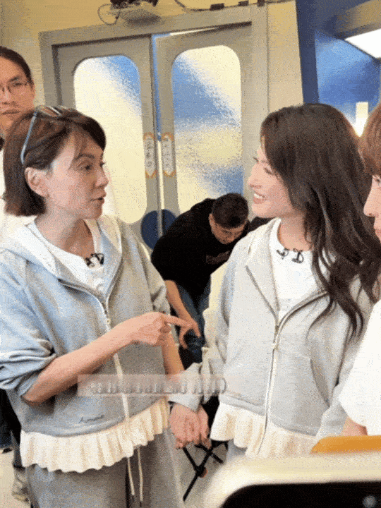 徐洁儿叫谢楠妈咪徐洁儿浪姐小考vlog 雨爱组真的好暖～徐洁儿刚发的小考记录，看