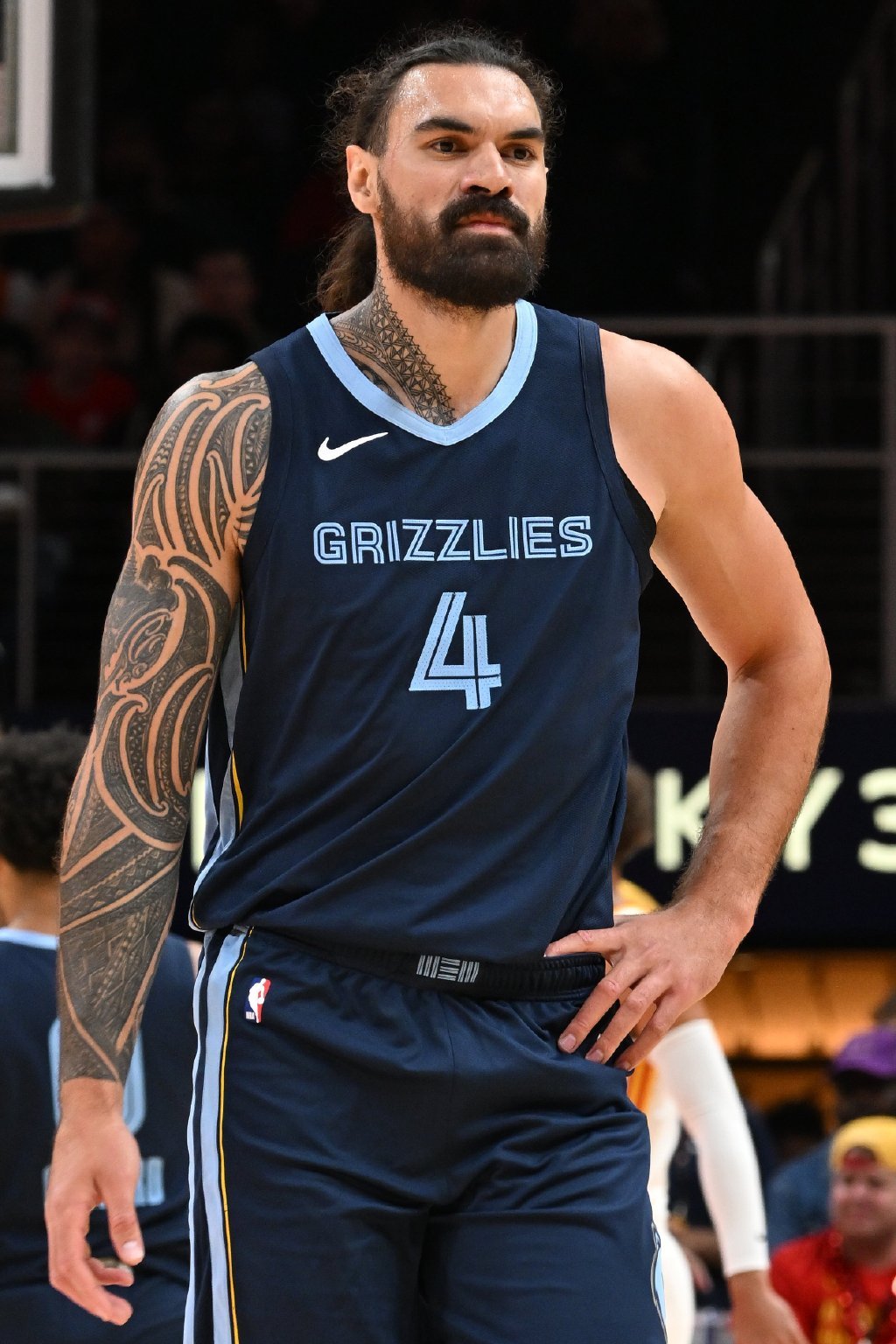 #亚当斯赛季报销##NBA新赛季2023##NBA你我皆主角# 灰熊官宣：“海王