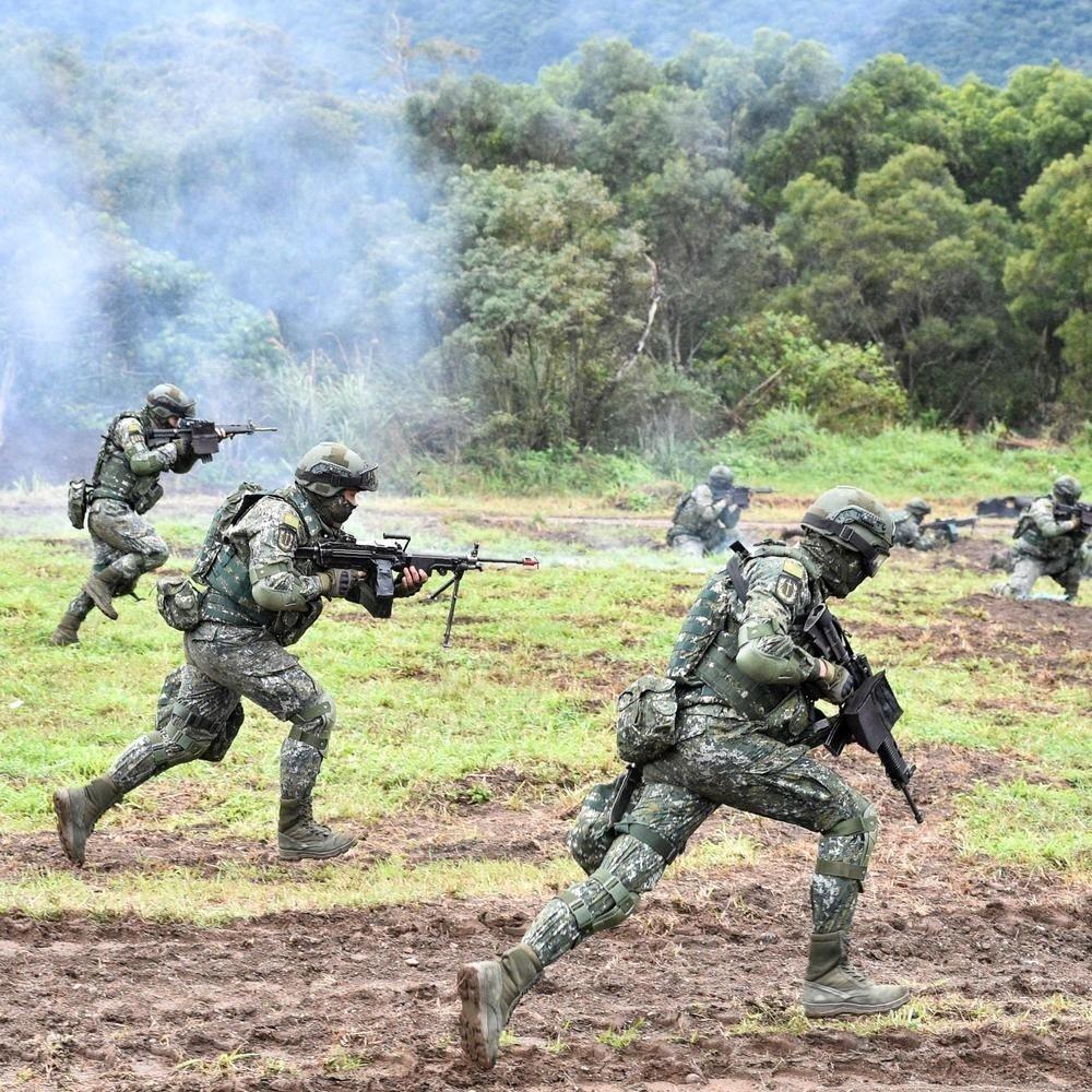 统一台湾，有人在台湾提出，统一后台湾制度不变，第二支军队也不变，不允许解放军入台