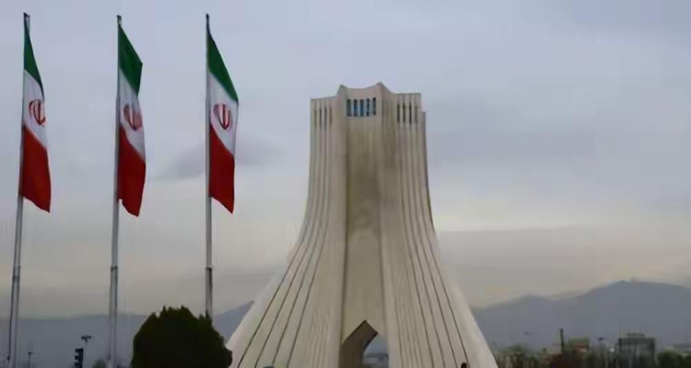 之前，美国放风本周末将对伊朗动武，果然如此，他们说到做到，今天下午，伊朗遭袭。