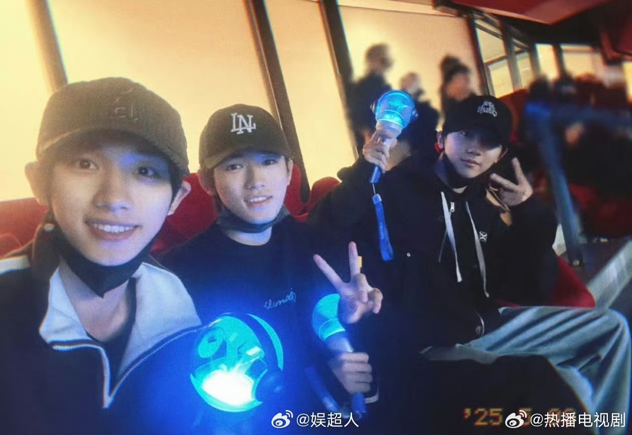 时团要去张杰演唱会了谁懂啊！张杰演唱会即将迎来超多嘉宾，时团居然也在，星光齐聚的