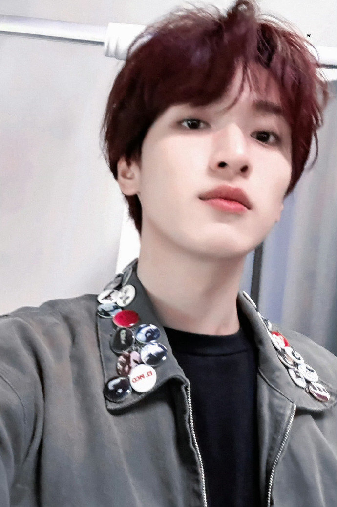 #严浩翔换红发记录#翔哥可是可以轻松驾驭各种发色呀[爱你] ​​​