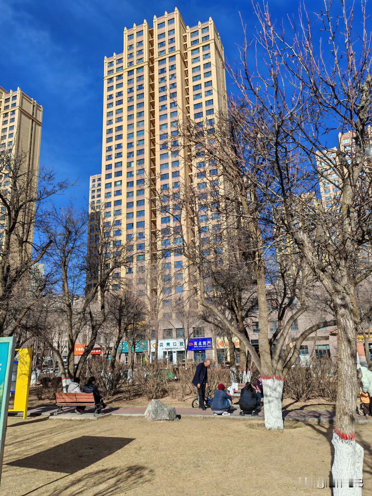 今年冬天的不同今年和冬天最大的不同就是晴天是比较多的，这个秋气温也比起往年可能要