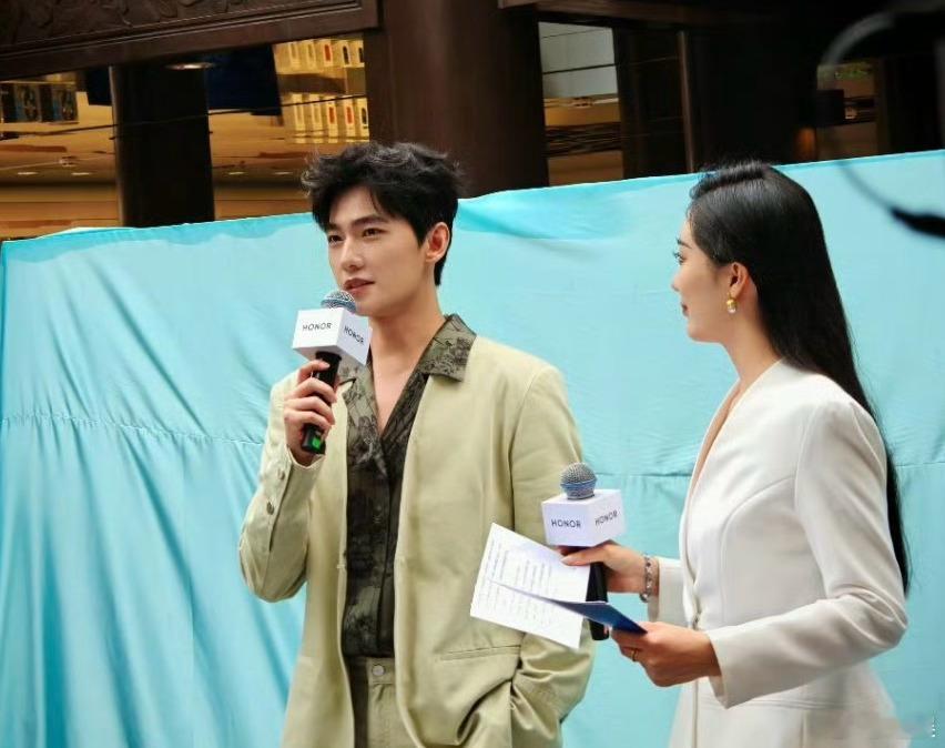 杨洋 吴磊 今日活动路透生图 ​​​