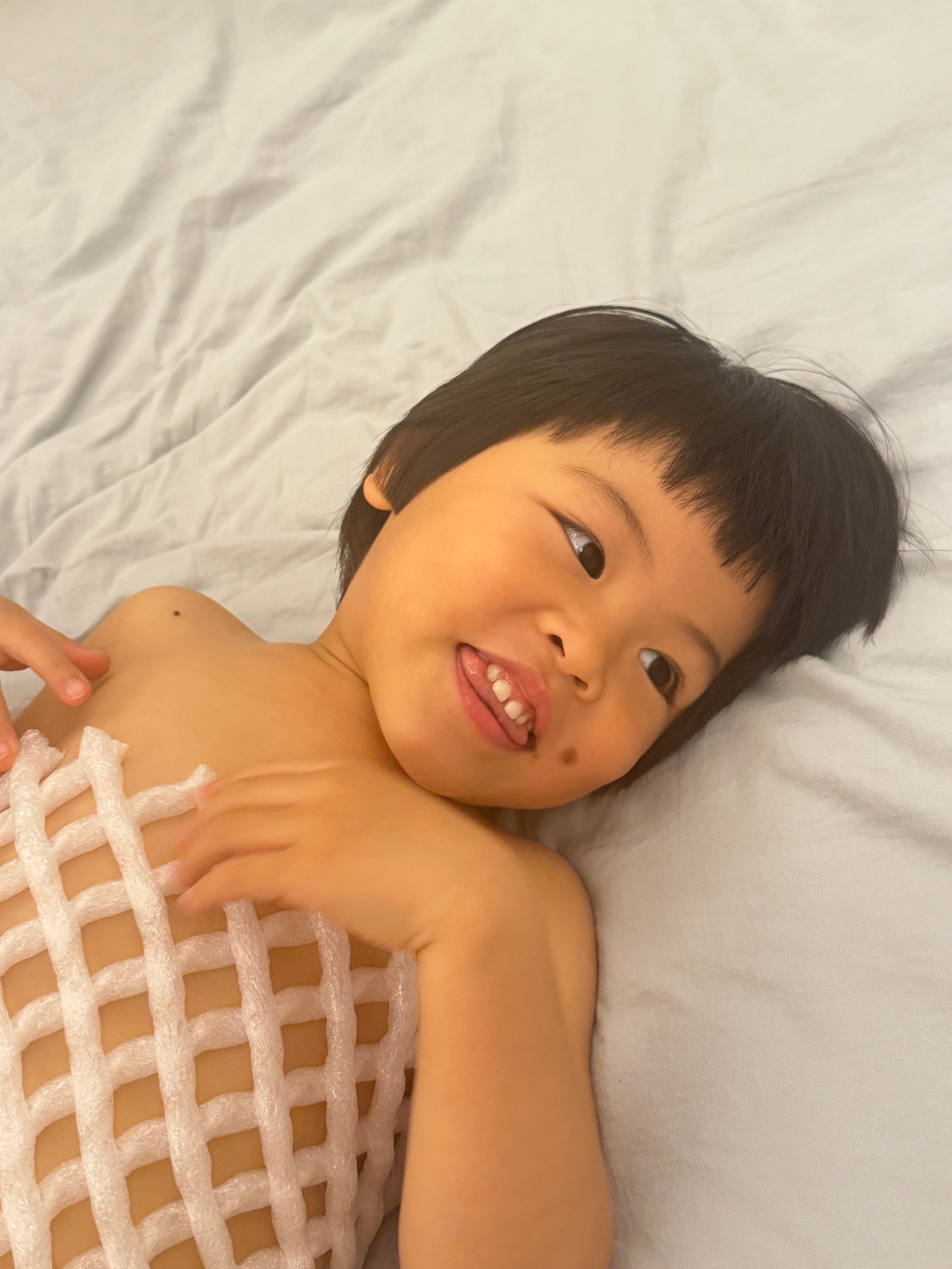 我已经很久没有买玩具了前两天去商场我还问球要不要逛玩具店，球说不要，家里的玩具太