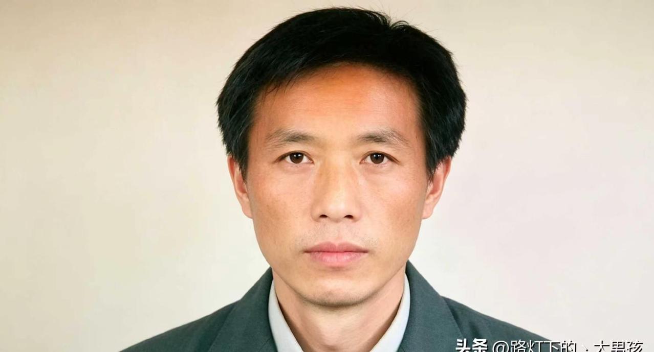 2019年9月28日凌晨，四川泸州古蔺县箭竹苗族乡聚贤村，汪明全因长期猜忌、自卑
