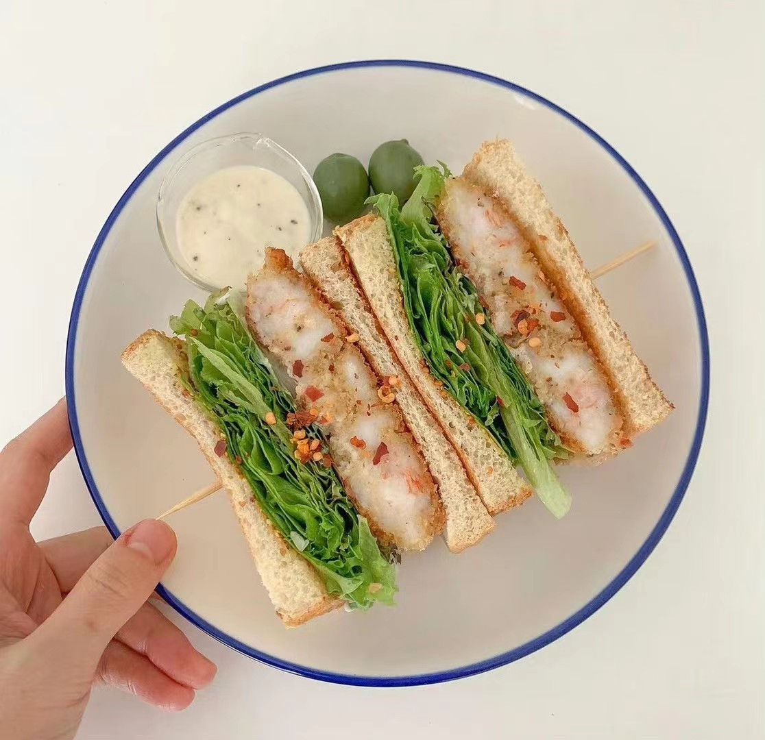 “喜欢每个月的一号，就好像一切都可以重新来过，希望接下来的生活，有付出有努力，有