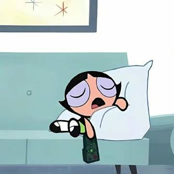 [微风]   安安静静的生活就好，   企图多了，   你会觉得人间不值得。 ​