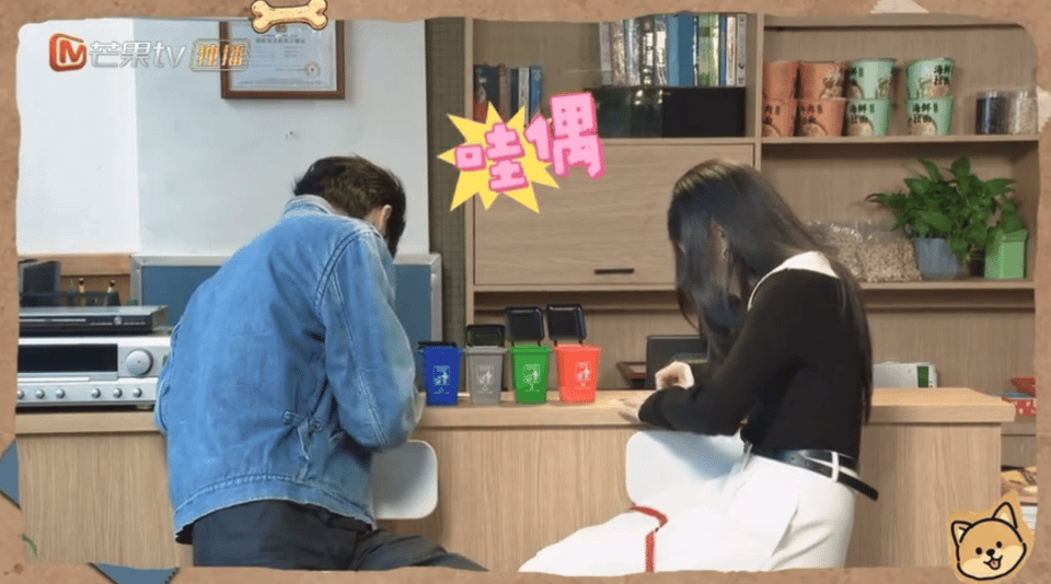 张婧仪14万还没捂热就没了张婧仪从狂喜到emo只需三秒 刷到这段笑死我了，张婧仪