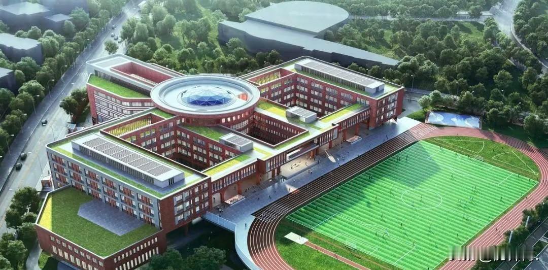 山实验二小的对口初中——崂山一中，正式纳入崂山区实验学校教育集团，由现任崂山区实