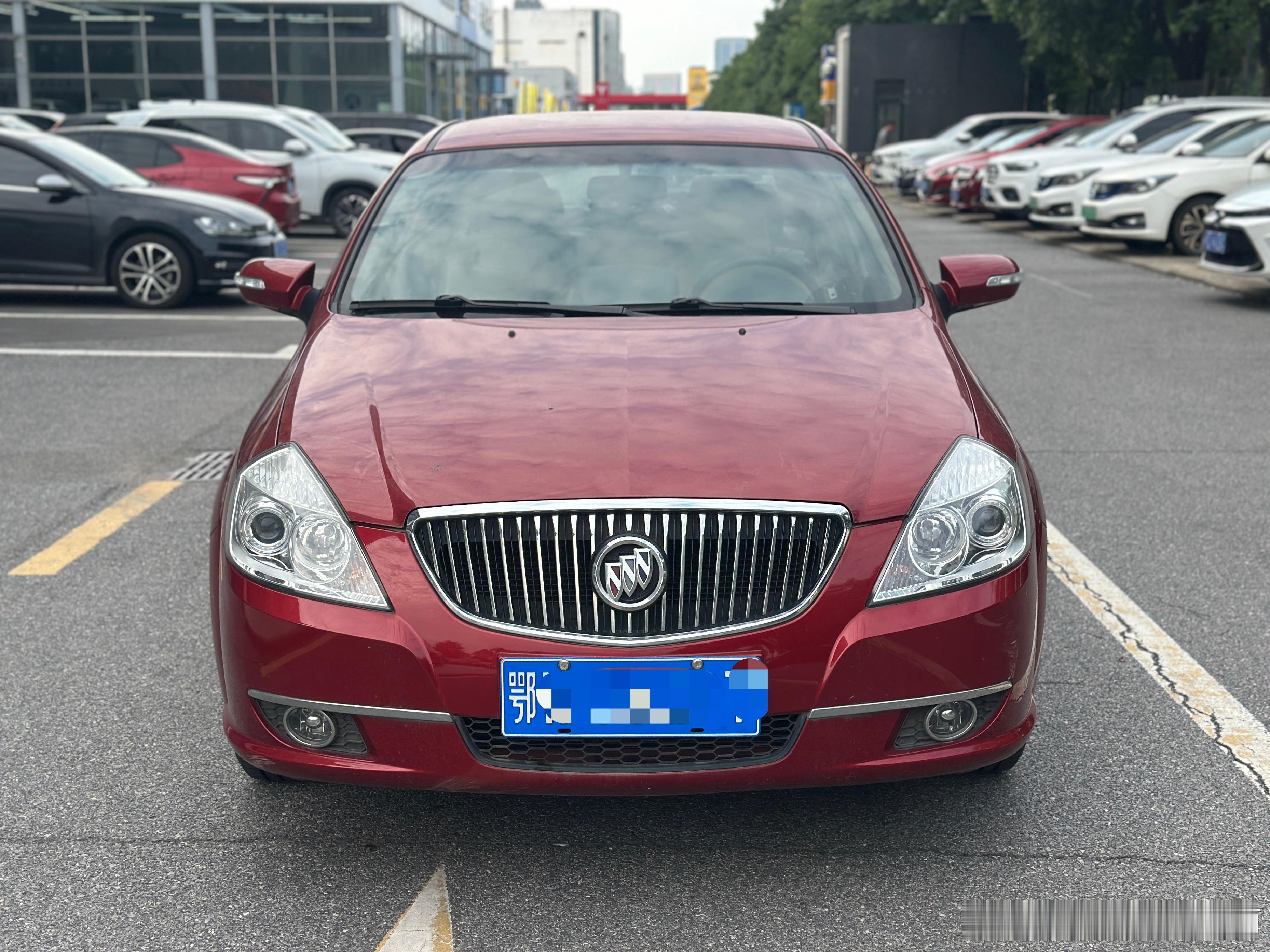 拿下极品凯越 1.6自动挡12年上牌 行驶3.7万公里（实表）仅售1.xx 感兴