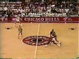 乔丹的logo秀投篮！