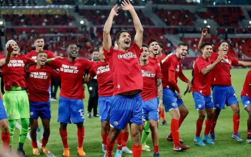 2026年世界杯中，哥伦比亚、挪威、乌兹别克斯坦和阿尔及利亚等球队具备成为黑马的