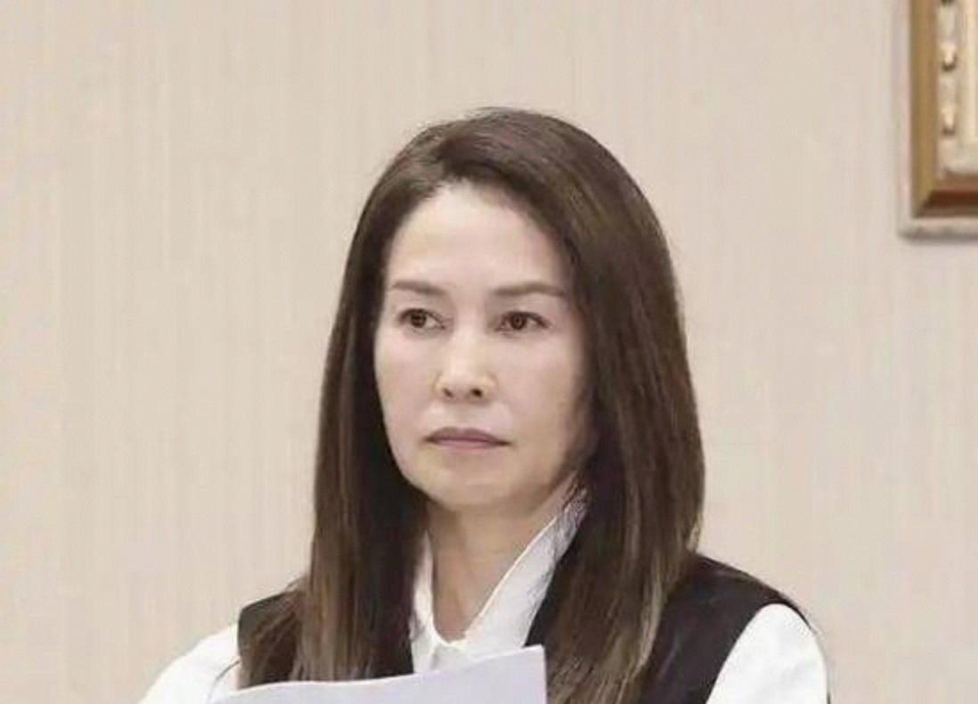 “黑夜一定会结束，我们都将会是手持火把、等待黎明的守夜人”。台湾著名统派“立委”