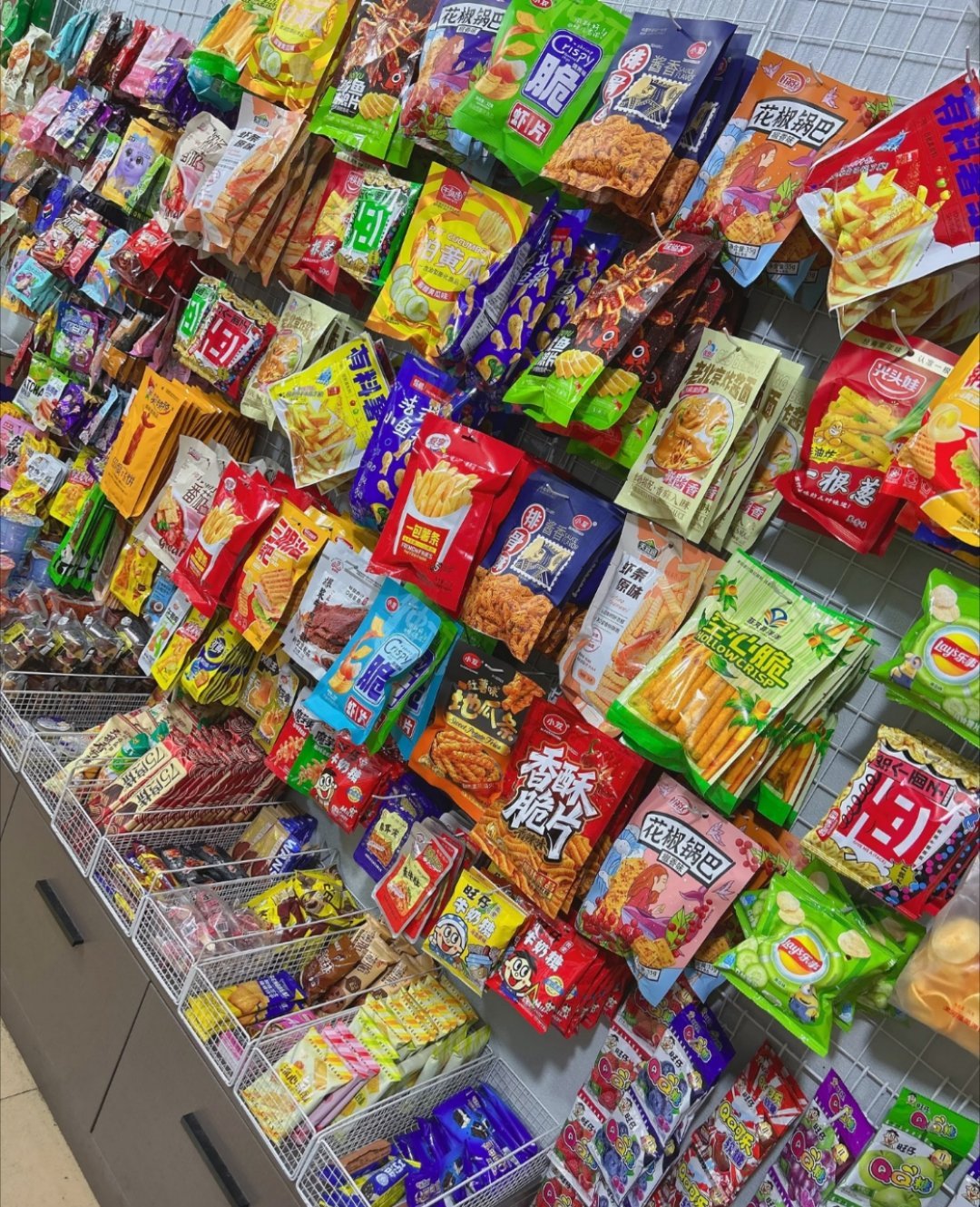 现在回小卖部简直是降维打击回村里老式小卖部主打一个成年人降维碾压小朋友😂小时候