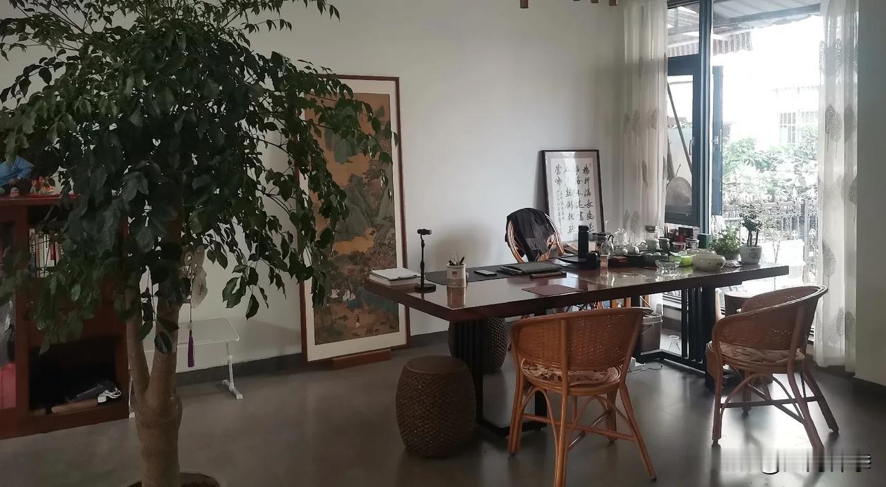 五十多岁的你会坚持运动吗?
我每天保持两三个小时的运动；如果能活到八九十，也一定