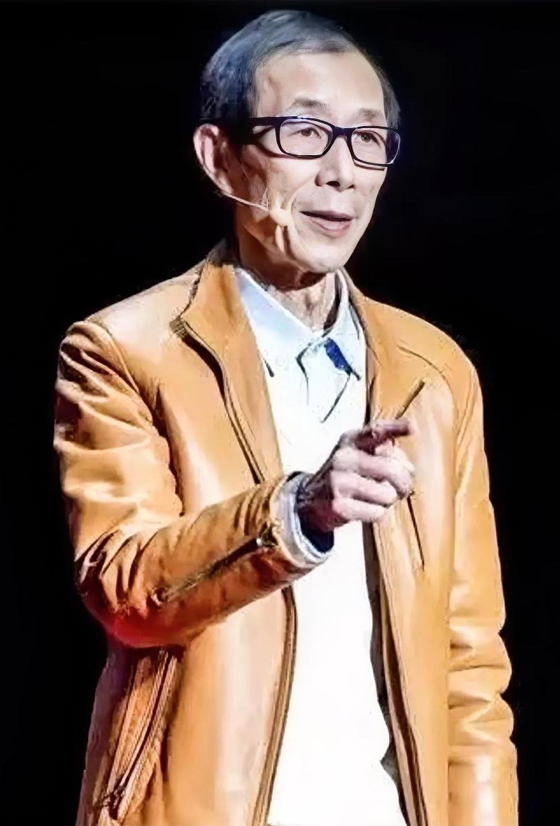 复旦陈平教授这番话，真是一针见血，直接把某些人的遮羞布给扯下来了！

以前咱们是