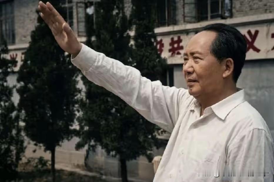致敬伟人，缅怀伟人，永远怀念伟人[玫瑰][祈祷][祈祷][祈祷][玫瑰]