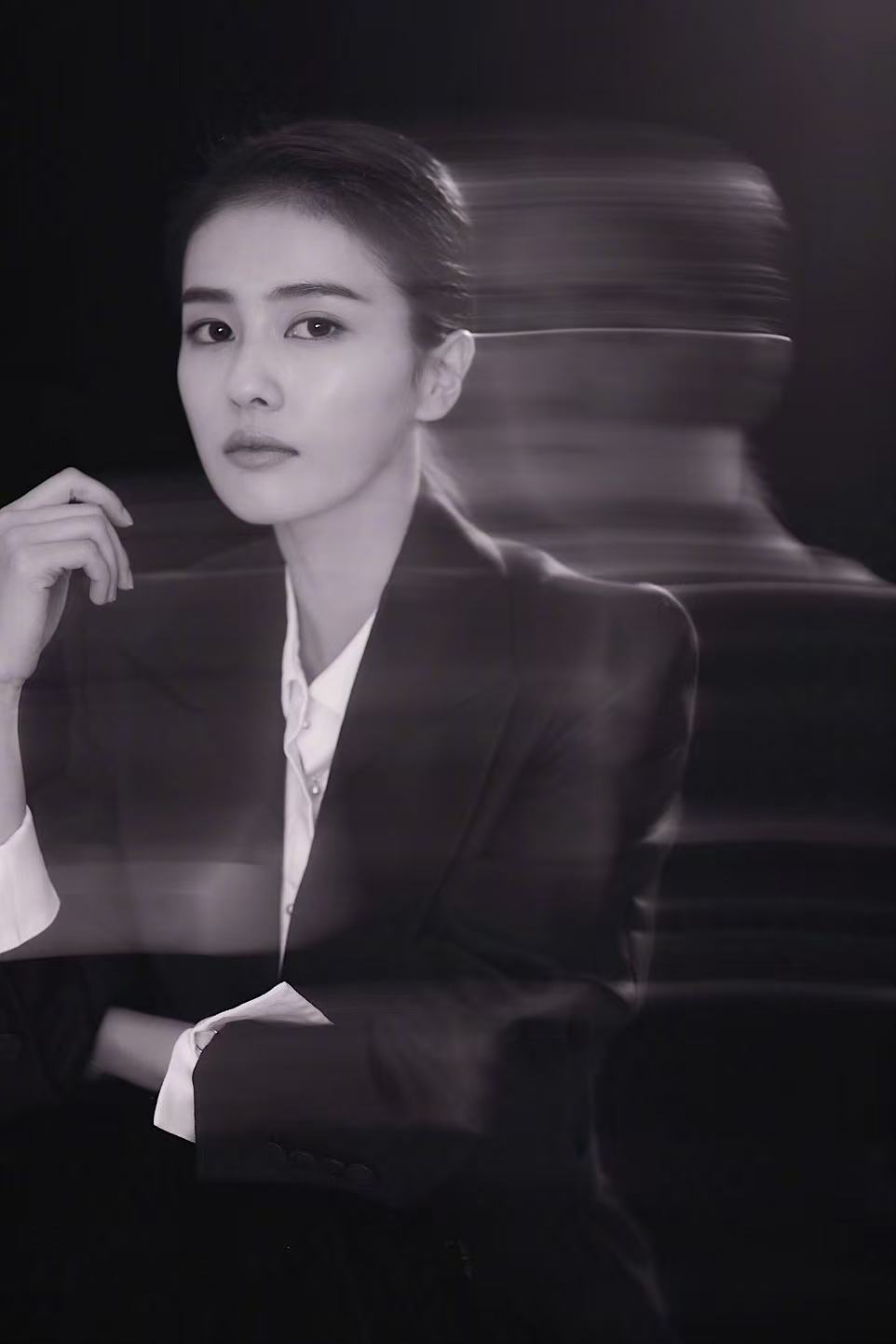 于正晒白鹿早期旧照于正怀着嫁女儿的心情送白鹿于正晒白鹿早期旧照了！！！ 