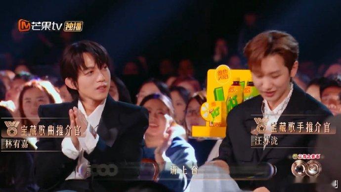 汪苏泷声生不息宝藏歌手推介官 恭喜汪苏泷斩获宝藏歌手推介官，以专业眼光发掘乐坛宝
