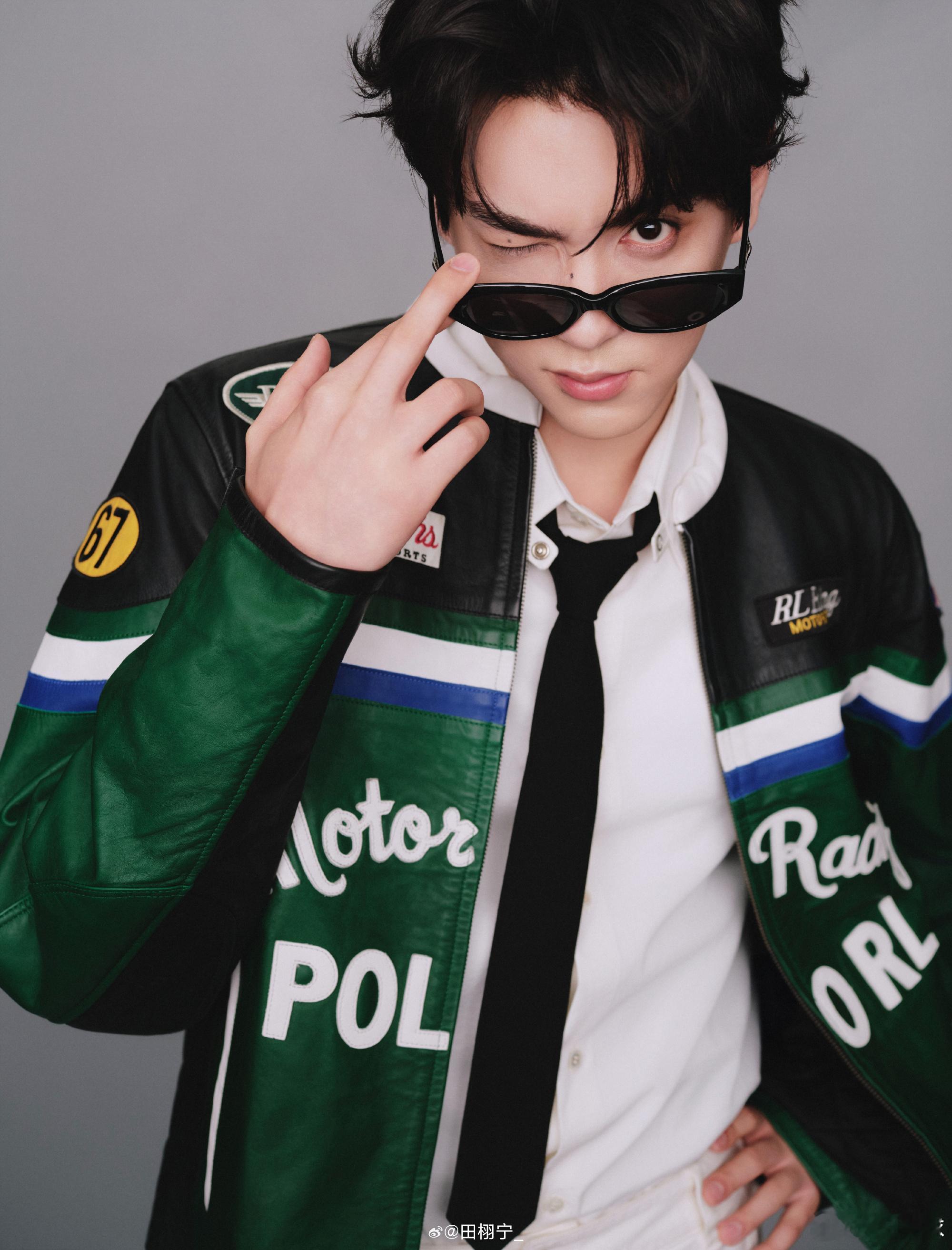 田栩宁 新年第一面 酷