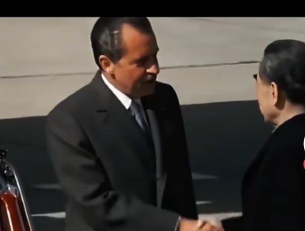 人生启示：尼克松的传奇，留给世界的永恒思考
 
尼克松的一生，是一部充满戏剧性的