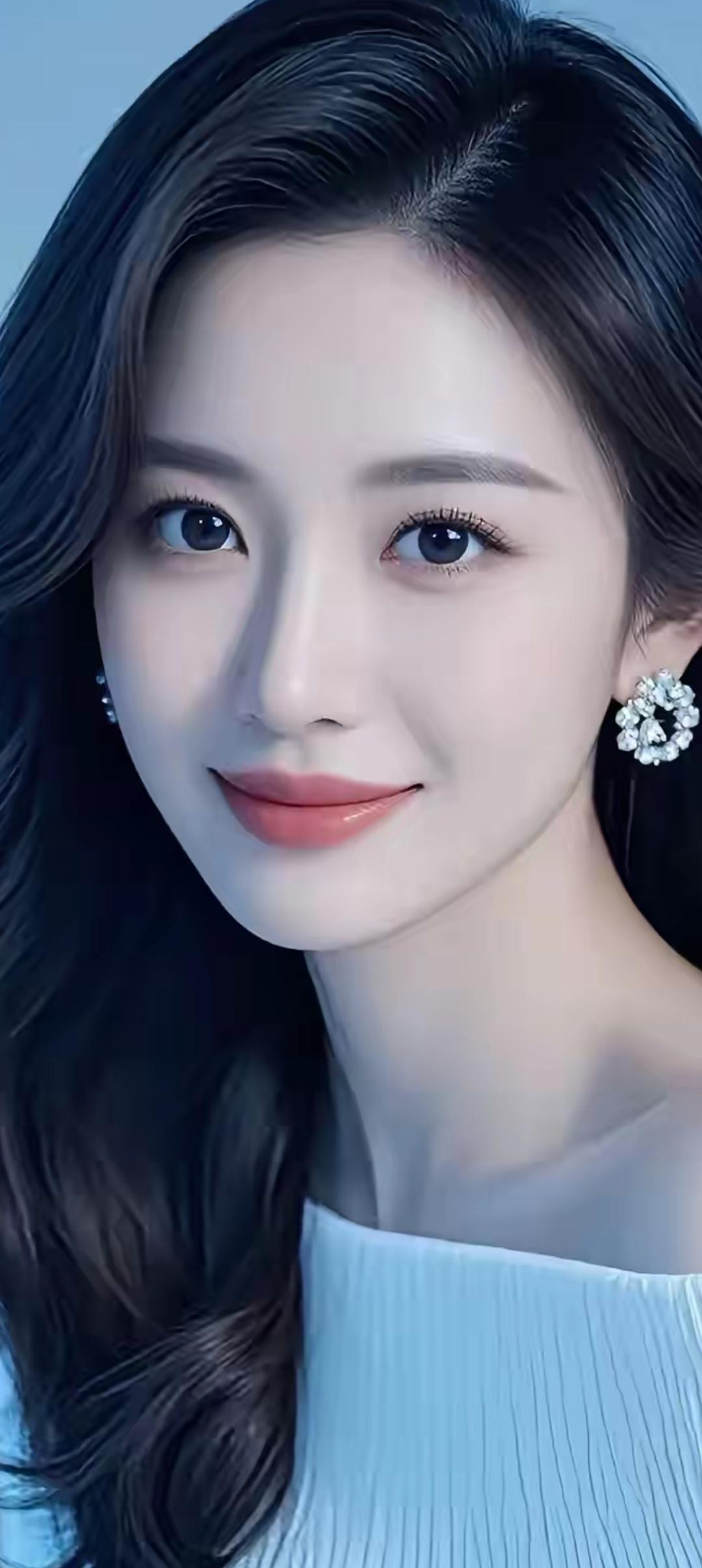 温柔甜美的微笑，散发着迷人的魅力！🌸💖