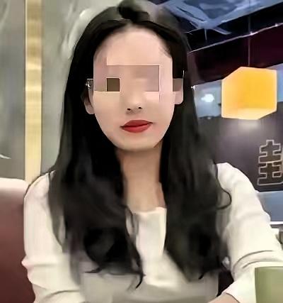 上海，一男子发现妻子和其上司有染长达5年，男子不忍其辱，和妻子把婚离了

本以为