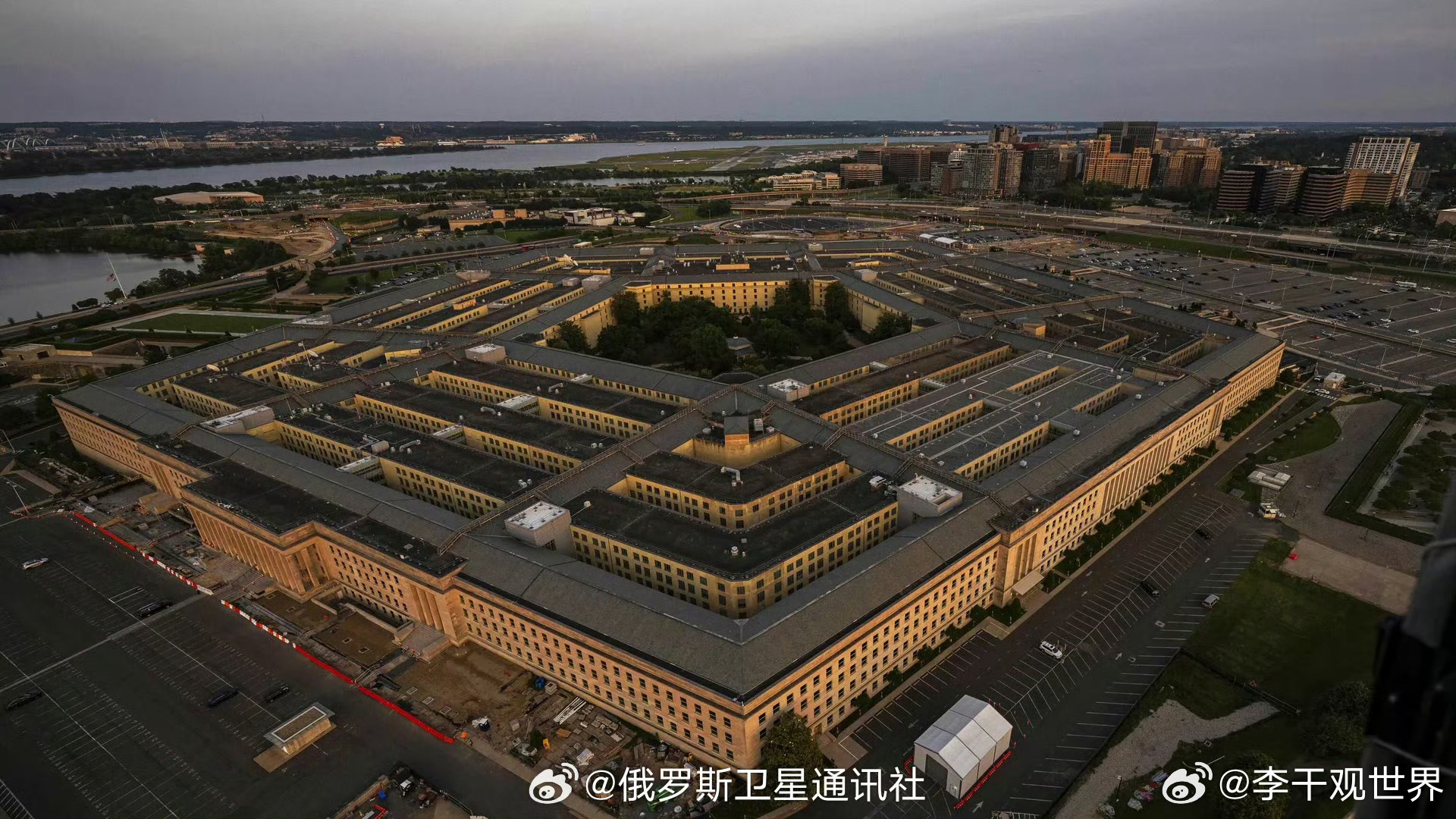 【五角大楼计划为乌克兰采购装甲车炮塔部件 】据俄罗斯卫星通讯社查阅的美国政府采购