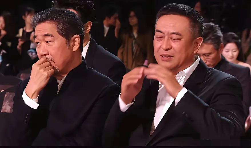 张国立张嘉译不愧是老戏骨
还是比较能忍，
可谓是忍者，
一直在摩拳擦掌，
李乃文