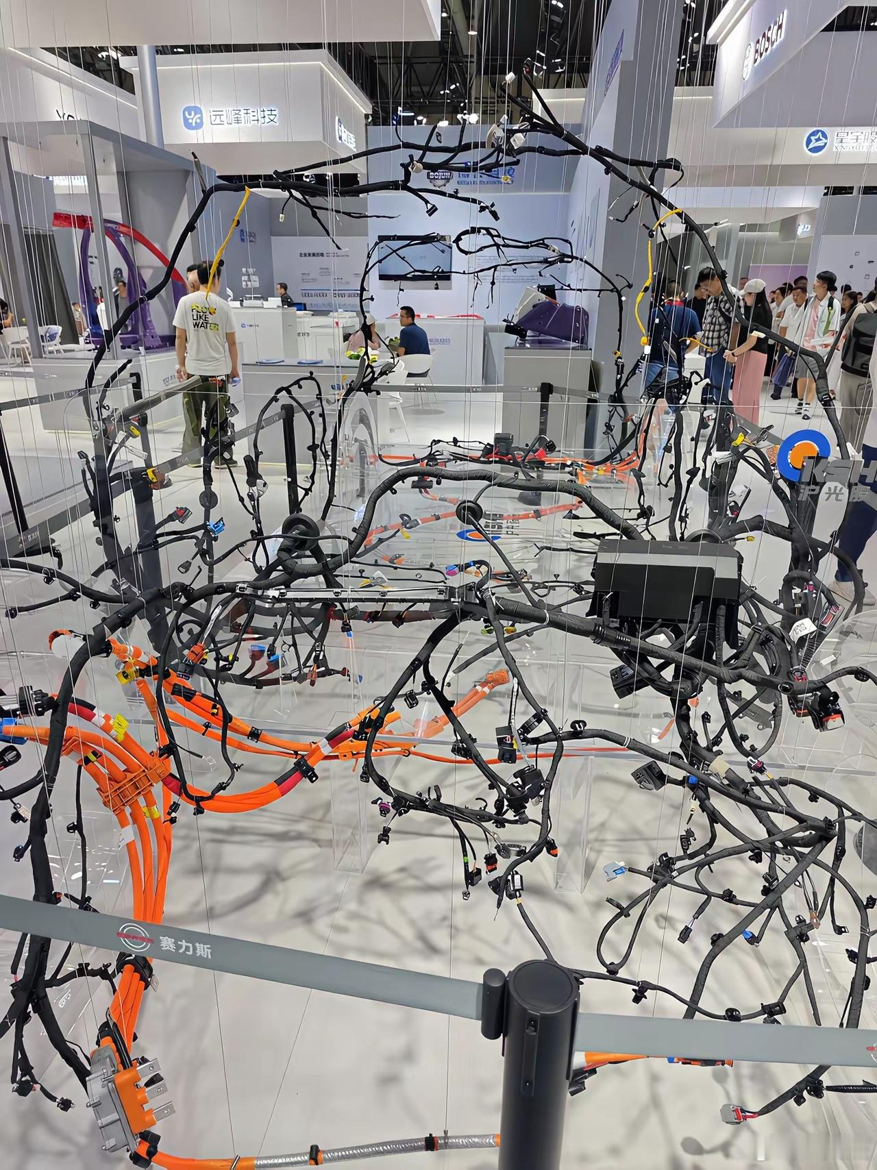 新能源汽车的线束模型图 