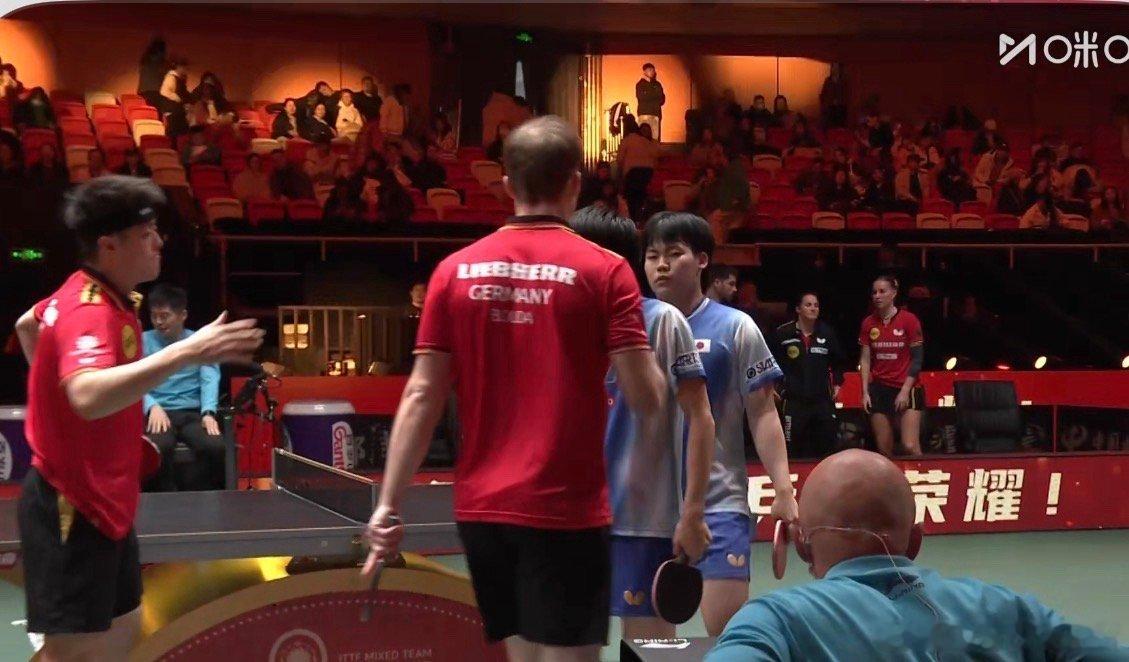 2025混合团体世界杯半决赛德国3-8日本考夫曼/弗朗西斯卡0-3伊藤美诚/篠塚
