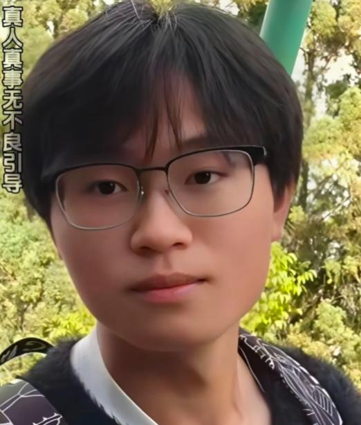 人已找到，可惜没了，才22岁！云南澄江，独自放学归家途中失联4天的22岁大三男生