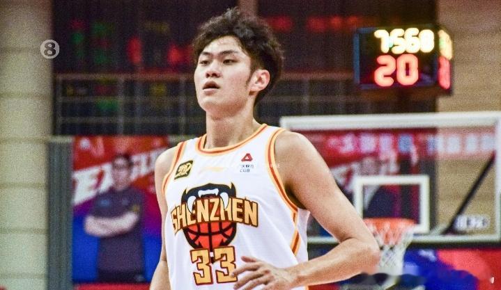 1月22日 CBA常规赛，深圳105-95战胜山西。本场比赛，深圳球员王浩然表现