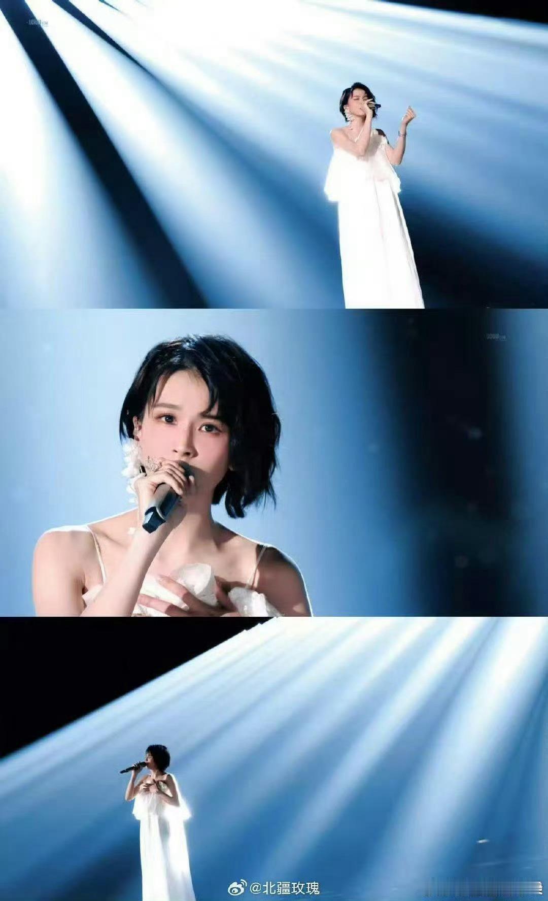 曾沛慈感谢赵兆陪熬夜浪姐直播 浪姐直播曝光的排练片段太真实了，赵兆陪到凌晨调演唱