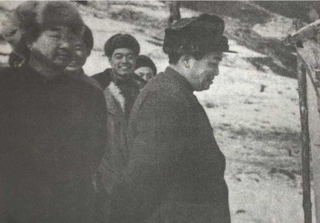 抗美援朝三年苦战，彭德怀只打了一年半就回国，剩下那一年多的硬仗，究竟是哪几位将领