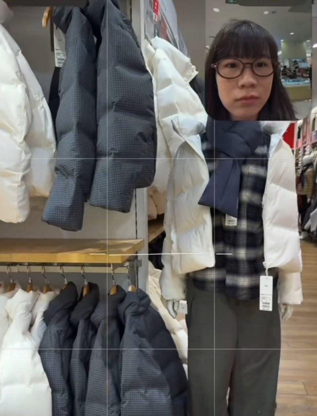 iPhone前后双摄正确用法  这样试出的穿衣效果，你穿到身上都不可能一样。 