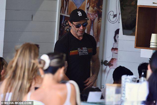 HughJackman[超话]   和奥斯卡，艾娃还有Michael Ryan在