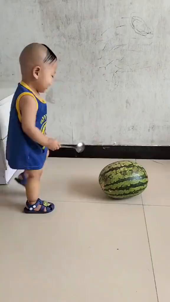 有人。