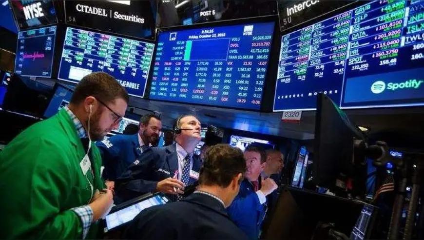 📈 美股收盘速览（美东3月31日，北京时间4月1日）
 
- 纳指：涨 3.8