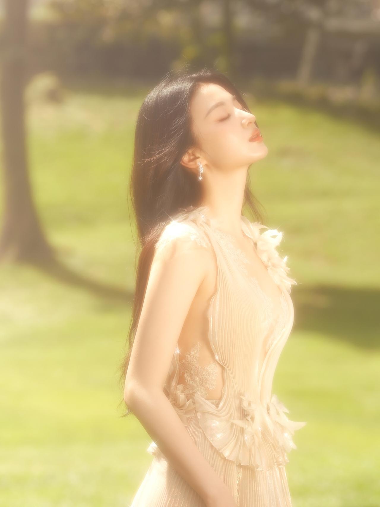 王楚然画报：朦胧之美，人间天仙！