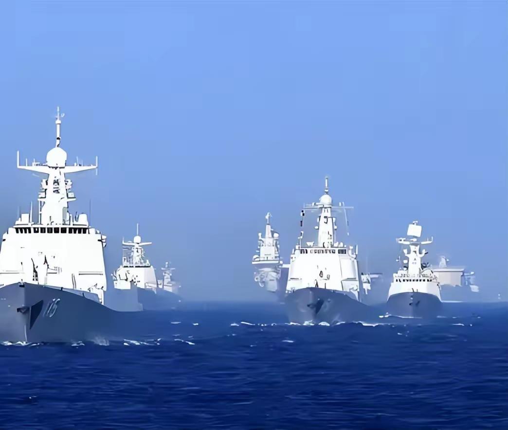一边是南部战区6月30日宣布在黄岩岛领海、领空及周边区域开展战备警巡，行动干脆利