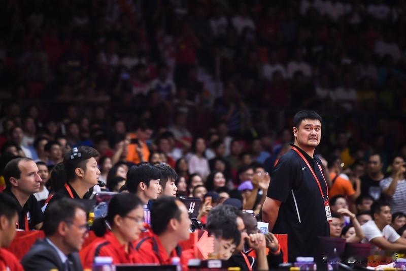 中国男篮若再负日本队，将不仅是主教练下课这么简单。中国篮协必须深刻反思，体育总局