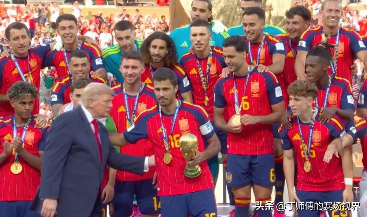 这次西班牙缔造了极为强悍的世界纪录：

🏆 世界杯八场比赛只丢失一球，创世界杯