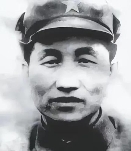 1978年，民政部部长程子华刚刚下班，回到家中，得知：“1位红军时期的老部下登门