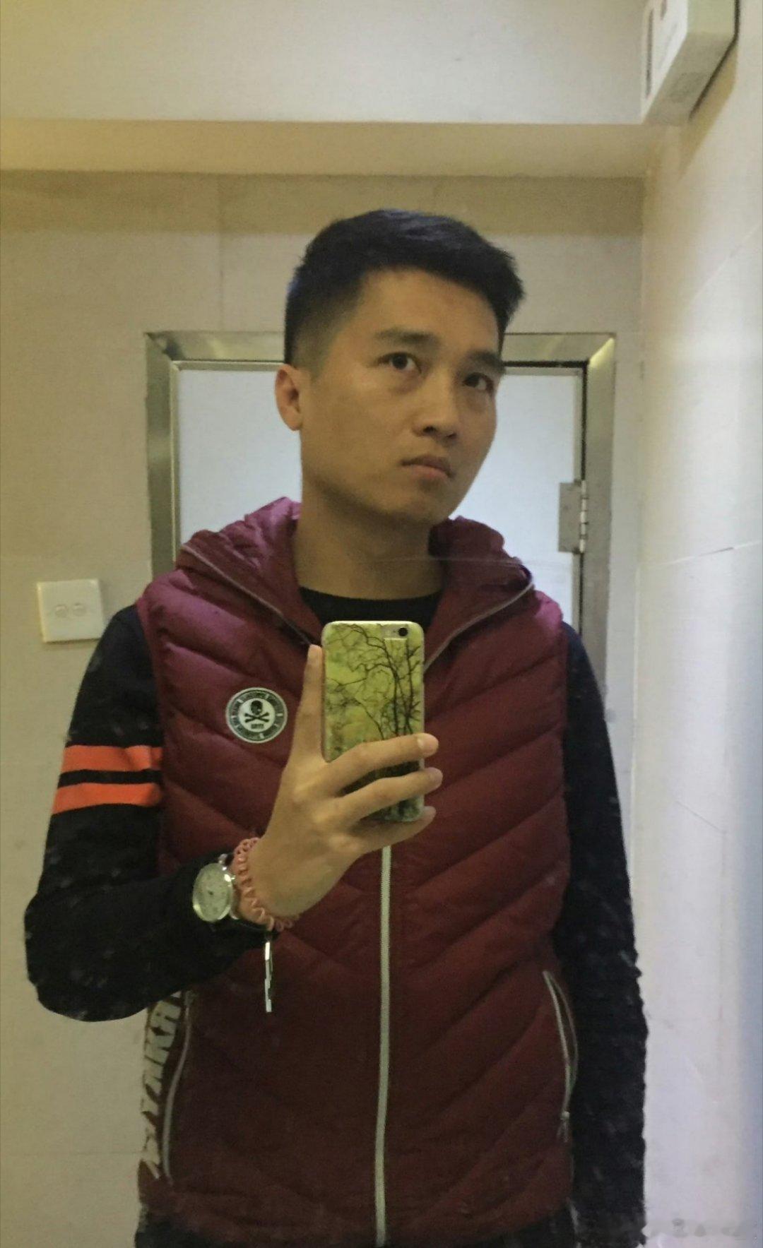 早安，新的一天！2016年初，在一家软件公司上班，那时候用的手机是iPhone6