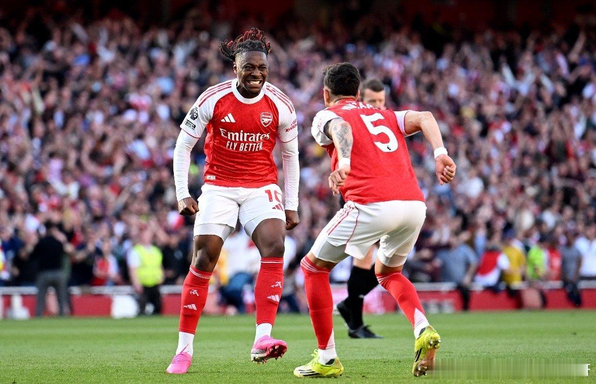 英超第34轮的一场较量中，阿森纳主场1-0击败纽卡斯尔联。此前双方已经在本赛季英